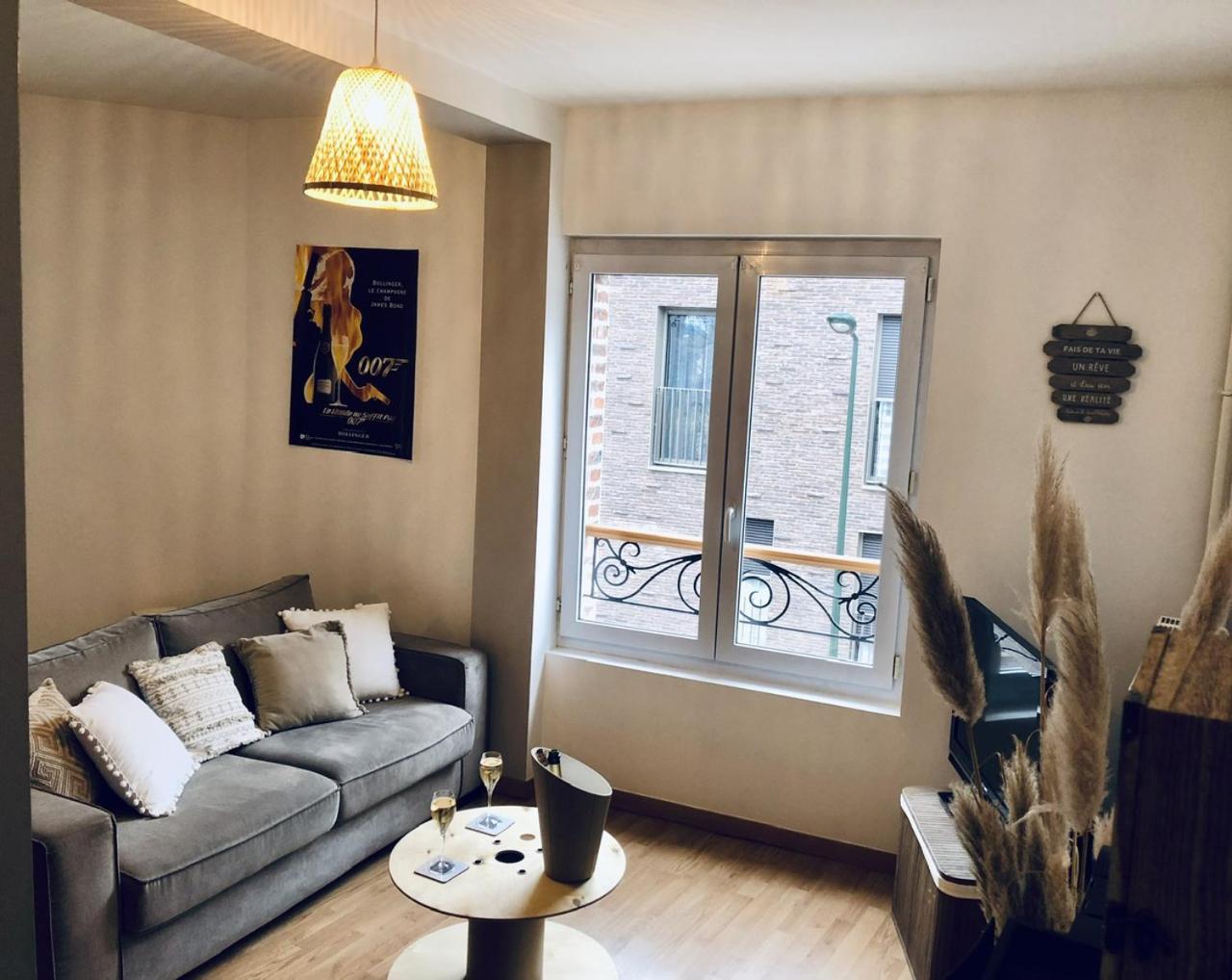 Logement Centre Ville D'Epernay Avec Parking Prive Экстерьер фото